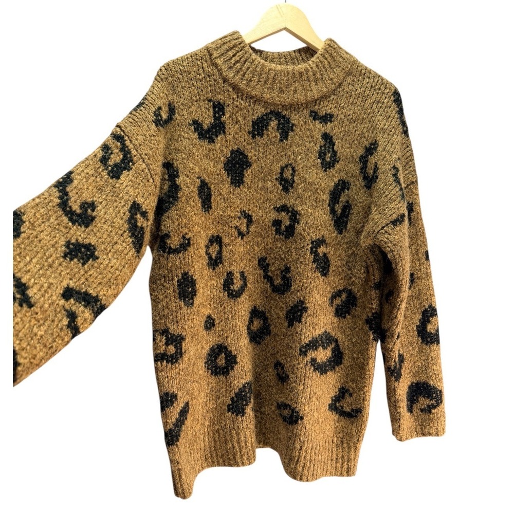 Universal Thread Sweater Women M Brown Leopard Print Crew Neck Knit Pullover Mob